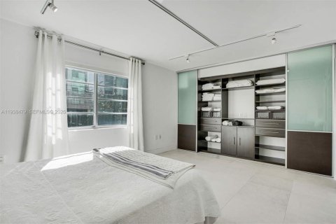 Copropriété à vendre à Miami Beach, Floride: 1 chambre, 69.4 m2 № 1996671 - photo 14