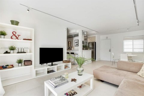 Copropriété à vendre à Miami Beach, Floride: 1 chambre, 69.4 m2 № 1996671 - photo 3