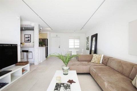 Copropriété à vendre à Miami Beach, Floride: 1 chambre, 69.4 m2 № 1996671 - photo 18
