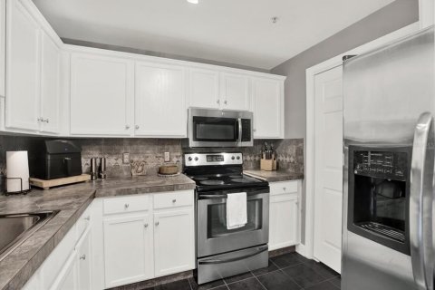 Condo in Tampa, Florida, 2 bedrooms № 2150227 - photo 21