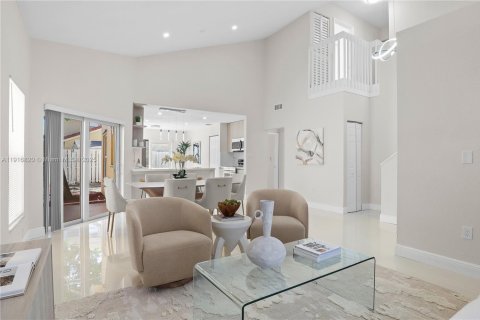 House in Sunrise, Florida 3 bedrooms, 139.73 sq.m. № 1974577 - photo 23