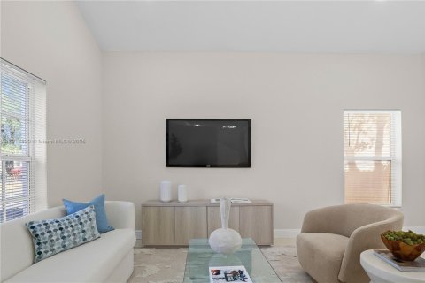 House in Sunrise, Florida 3 bedrooms, 139.73 sq.m. № 1974577 - photo 28