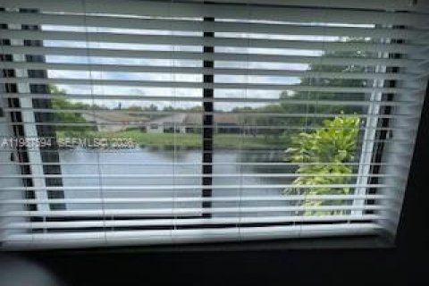 Copropriété à vendre à Weston, Floride: 2 chambres, 114.36 m2 № 2048930 - photo 25