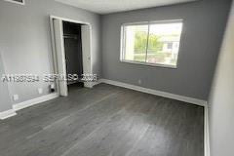 Copropriété à vendre à Weston, Floride: 2 chambres, 114.36 m2 № 2048930 - photo 20