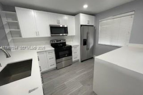 Copropriété à vendre à Weston, Floride: 2 chambres, 114.36 m2 № 2048930 - photo 7