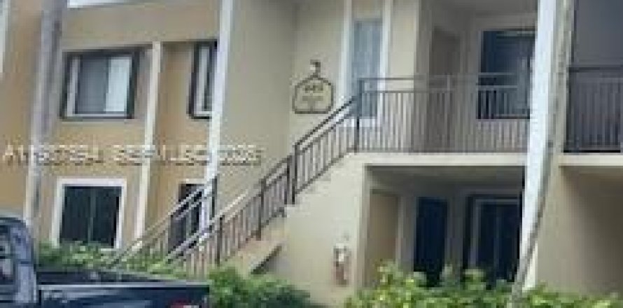 Condo à Weston, Floride, 2 chambres  № 2048930