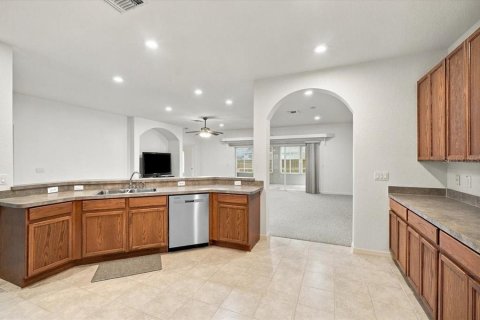 Купить виллу или дом в Полк-Сити, Флорида 8 комнат, 185.15м2, № 2421692 - фото 28