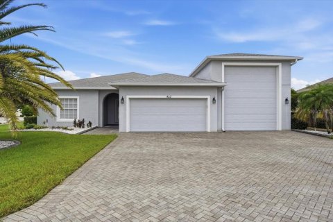 Купить виллу или дом в Полк-Сити, Флорида 8 комнат, 185.15м2, № 2421692 - фото 3