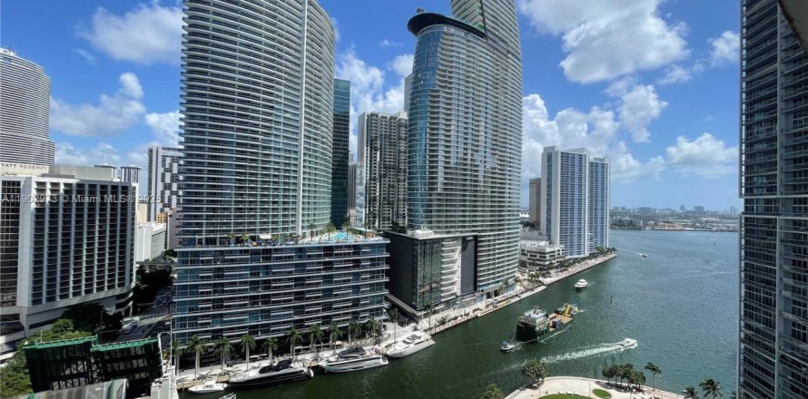 Condo à Miami, Floride, 1 chambre  № 1954262