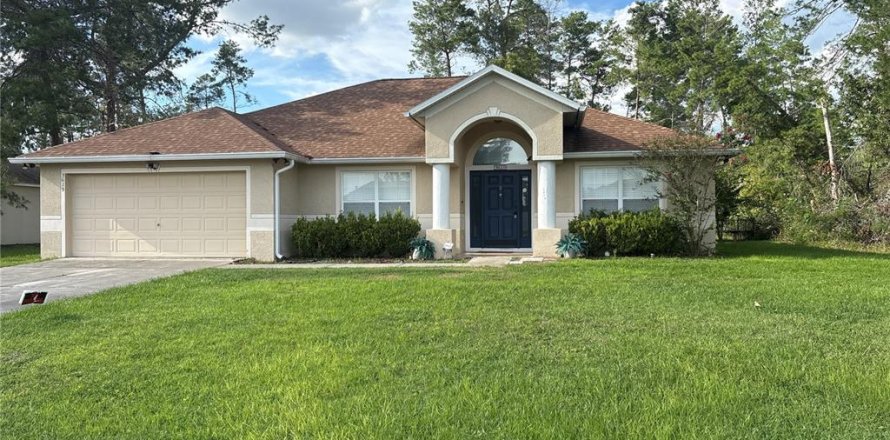 House in Ocala, Florida 4 bedrooms, 203.92 sq.m. № 1916020
