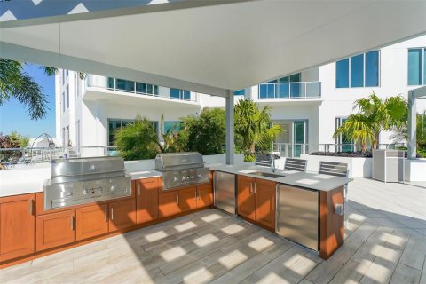 Condominio en venta en Sarasota, Florida, 3 dormitorios, 196.21 m2 № 2136490 - foto 26
