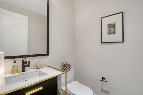 Condominio en venta en Sarasota, Florida, 3 dormitorios, 196.21 m2 № 2136490 - foto 13