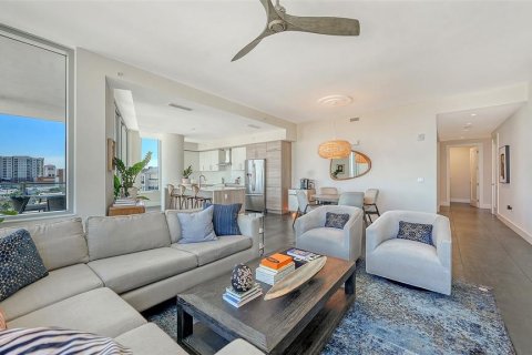 Condominio en venta en Sarasota, Florida, 3 dormitorios, 196.21 m2 № 2136490 - foto 4