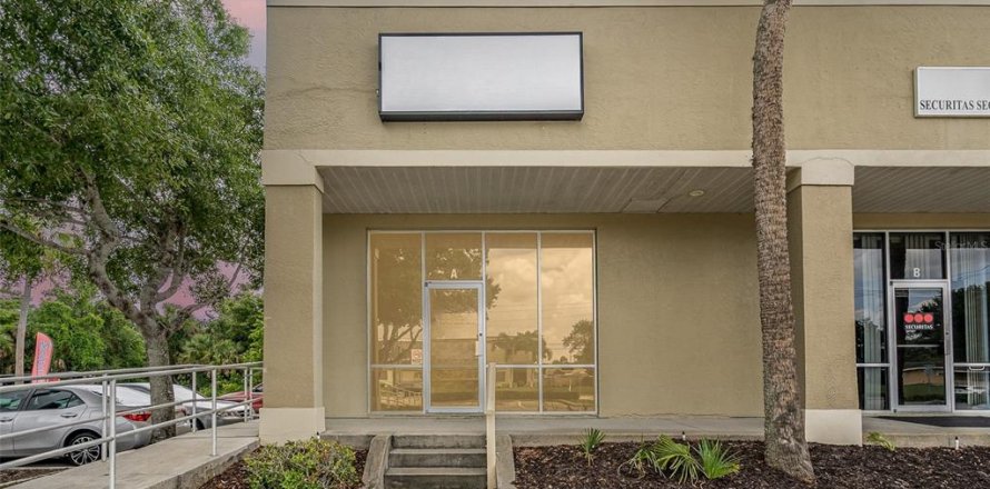 Immobilier commercial à Melbourne, Floride № 1782362