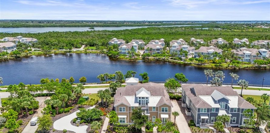 Condo in Bradenton, Florida, 3 bedrooms  № 1885605