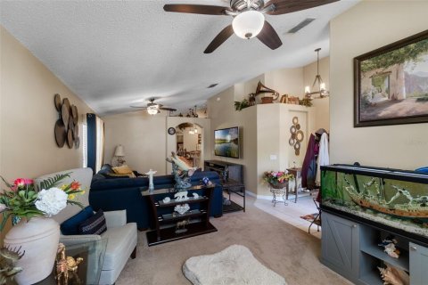 Villa ou maison à vendre à Deltona, Floride: 3 chambres, 172.71 m2 № 1725524 - photo 17