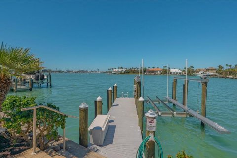 Casa en venta en Sarasota, Florida, 3 dormitorios, 405.7 m2 № 1592030 - foto 13