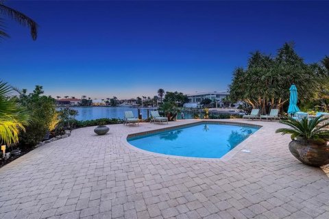 Casa en venta en Sarasota, Florida, 3 dormitorios, 405.7 m2 № 1592030 - foto 8