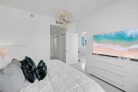 Condominio en alquiler en Miami, Florida, 2 dormitorios, 114.92 m2 № 2007780 - foto 20