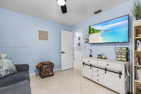 Casa en venta en Cape Coral, Florida, 3 dormitorios, 154.87 m2 № 2033156 - foto 23