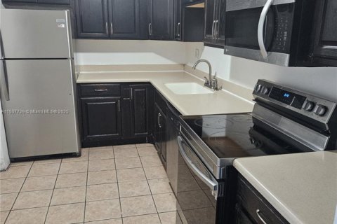 Copropriété à vendre à North Miami, Floride: 2 chambres, 95.04 m2 № 1811262 - photo 8