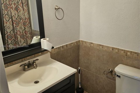 Copropriété à vendre à North Miami, Floride: 2 chambres, 95.04 m2 № 1811262 - photo 28