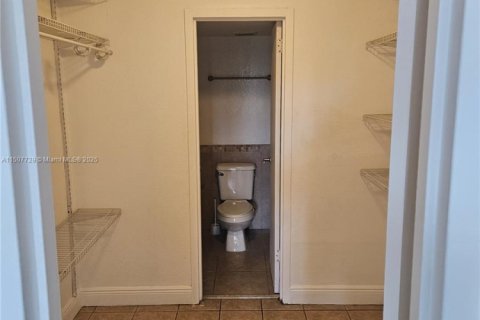 Copropriété à vendre à North Miami, Floride: 2 chambres, 95.04 m2 № 1811262 - photo 24