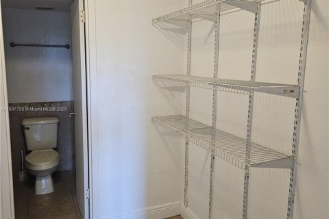 Copropriété à vendre à North Miami, Floride: 2 chambres, 95.04 m2 № 1811262 - photo 25