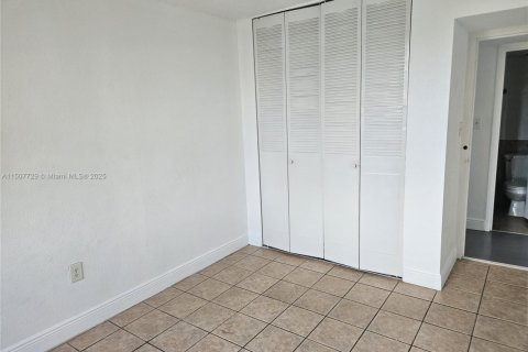 Copropriété à vendre à North Miami, Floride: 2 chambres, 95.04 m2 № 1811262 - photo 20