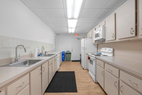 Condo in Delray Beach, Florida, 2 bedrooms  № 1992058 - photo 26