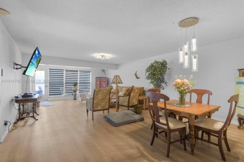 Condo in Delray Beach, Florida, 2 bedrooms  № 1992058 - photo 6