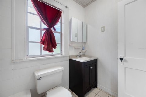Commercial property in Saint Petersburg, Florida 6 bedrooms, 289.11 sq.m. № 2375693 - photo 29