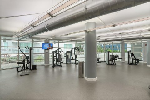Condo in Miami, Florida, 1 bedroom  № 1881751 - photo 28