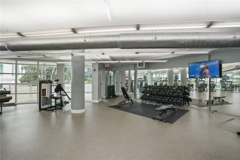 Condo in Miami, Florida, 1 bedroom  № 1881751 - photo 27