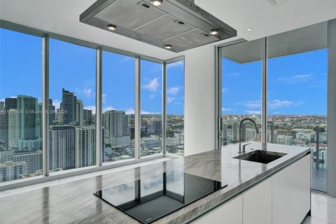 Copropriété à vendre à Miami, Floride: 2 chambres, 88.72 m2 № 2012121 - photo 7