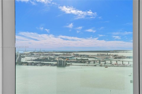 Copropriété à vendre à Miami, Floride: 2 chambres, 88.72 m2 № 2012121 - photo 5