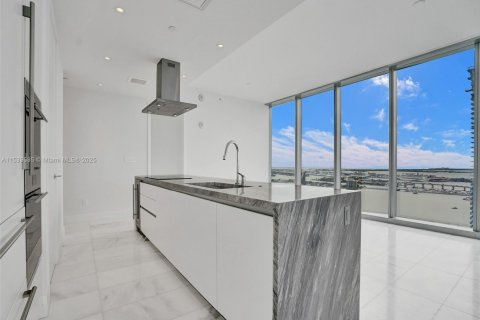 Condo à Miami, Floride, 2 chambres  № 2012121