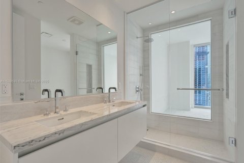 Copropriété à vendre à Miami, Floride: 2 chambres, 88.72 m2 № 2012121 - photo 21