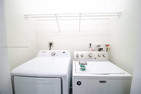 Adosado en alquiler en Cutler Bay, Florida, 2 dormitorios, 102.19 m2 № 1938098 - foto 19