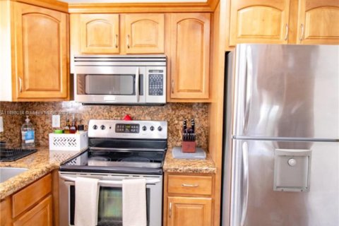 Adosado en alquiler en Cutler Bay, Florida, 2 dormitorios, 102.19 m2 № 1938098 - foto 9