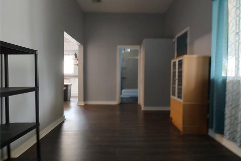 Casa en alquiler en Tampa, Florida, 5 dormitorios, 156.35 m2 № 1795631 - foto 13