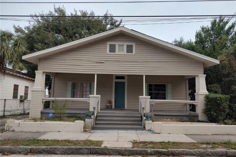 Casa en alquiler en Tampa, Florida, 5 dormitorios, 156.35 m2 № 1795631 - foto 1