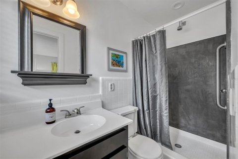 House in Winter Park, Florida 3 bedrooms, 229.19 sq.m. № 2100179 - photo 22