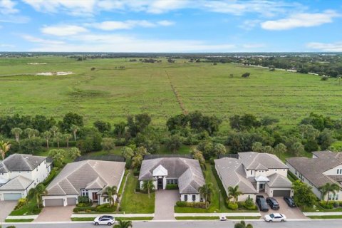 Casa en venta en Sarasota, Florida, 4 dormitorios, 224.64 m2 № 2157576 - foto 7