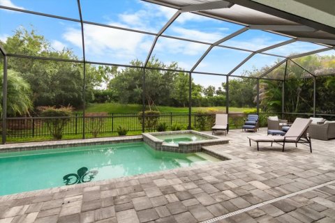 Casa en venta en Sarasota, Florida, 4 dormitorios, 224.64 m2 № 2157576 - foto 13
