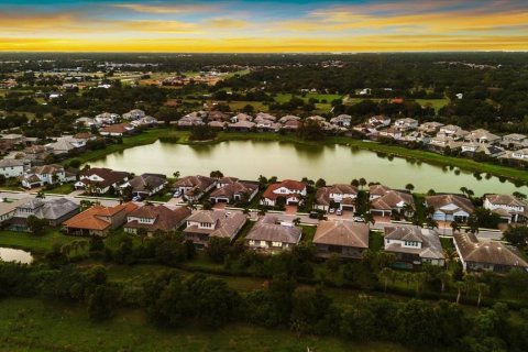 Casa en venta en Sarasota, Florida, 4 dormitorios, 224.64 m2 № 2157576 - foto 4