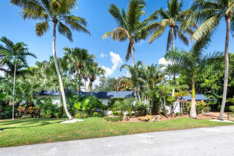 Casa en venta en Fort Lauderdale, Florida, 3 dormitorios, 252.51 m2 № 2343838 - foto 2