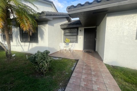 Townhouse in Miami, Florida 3 bedrooms, 106.84 sq.m. № 2076778