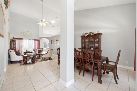 Casa en venta en Valrico, Florida, 5 dormitorios, 335.28 m2 № 2223469 - foto 8
