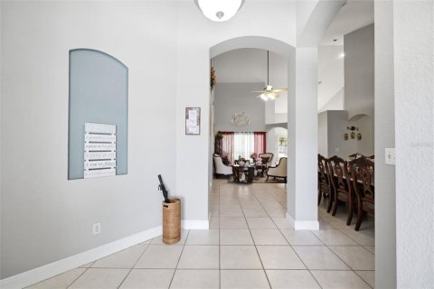 Casa en venta en Valrico, Florida, 5 dormitorios, 335.28 m2 № 2223469 - foto 4
